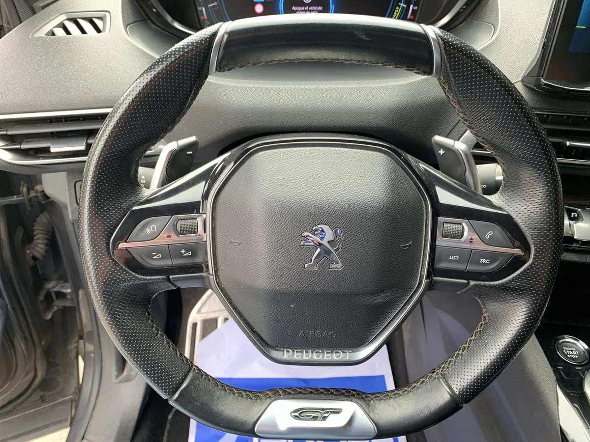 Peugeot 3008 1.6 Gt Hybrid4 300 4x4 Eat8 5p año 2024