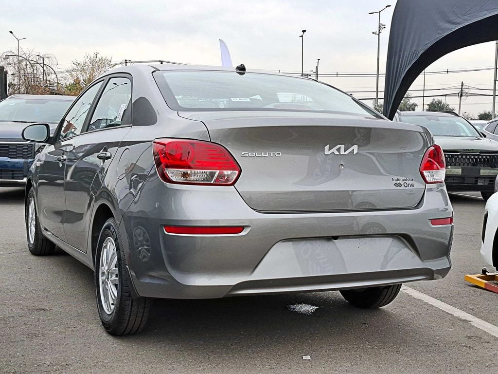 Kia Soluto Mt año 2026
