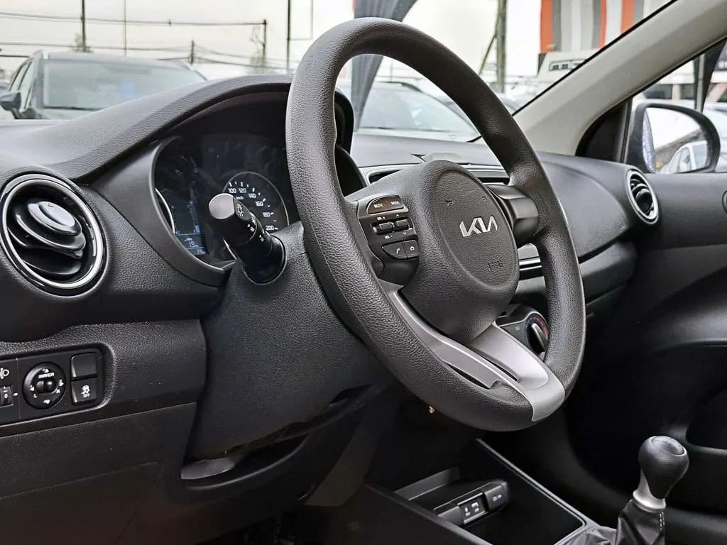Kia Soluto Mt año 2026