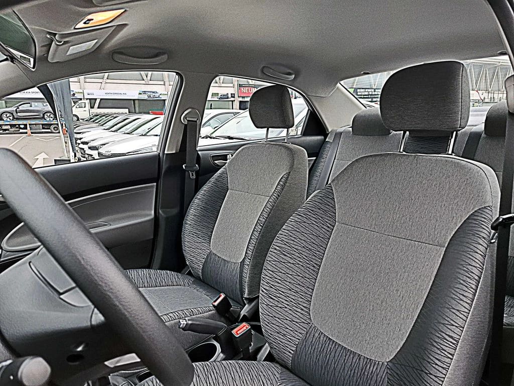 Kia Soluto Mt año 2026