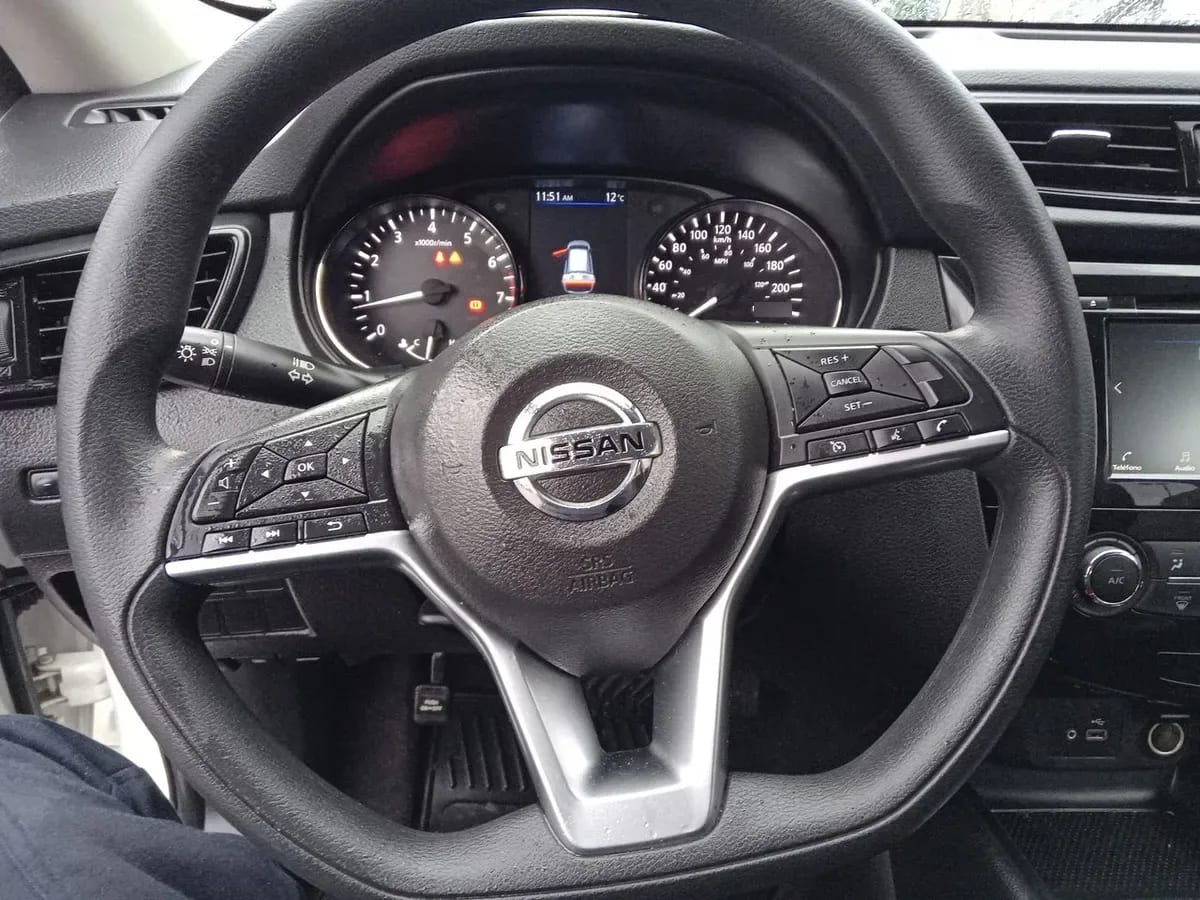 Nissan X-Trail 2.5 Sense 4x2 3row Cvt At 5p año 2023