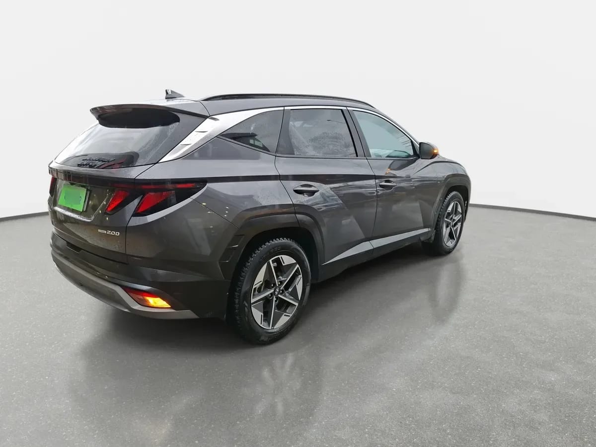 Hyundai Tucson 2.0 Nx4 Plus Fl Diesel 4wd At 5p año 2025