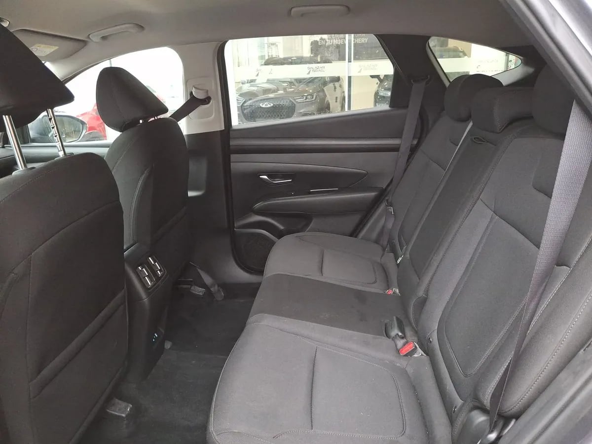 Hyundai Tucson 2.0 Nx4 Plus Fl Diesel 4wd At 5p año 2025
