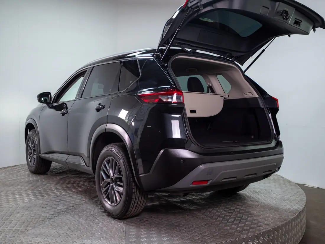 Nissan X-Trail 2.5 Sense 2row At año 2023