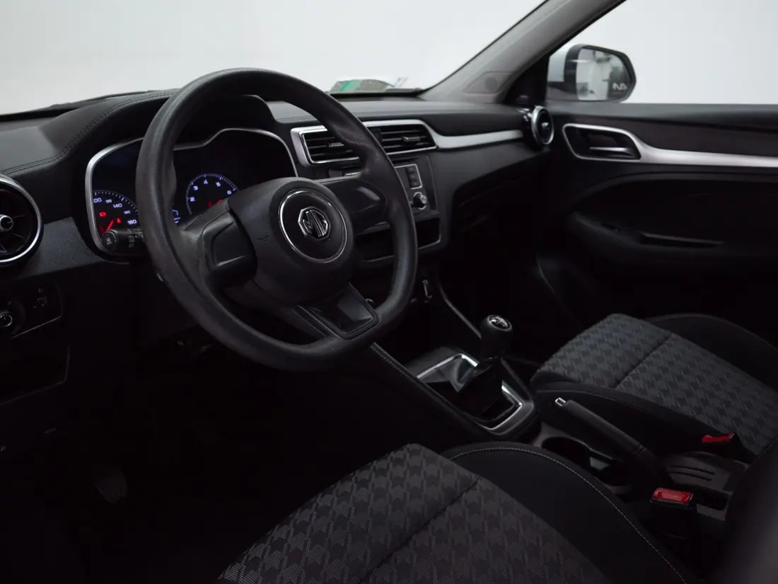 MG Zs 1.5 Std Mt año 2022