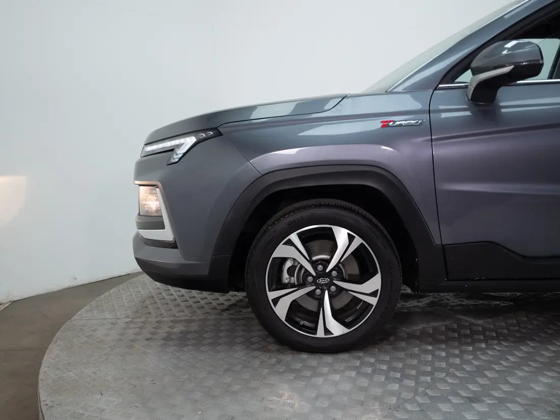 JAC Js4 1.5 Luxury Mt año 2024