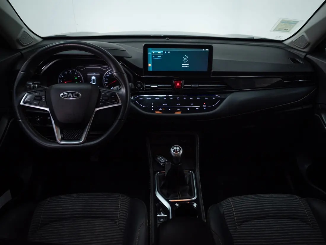 JAC Js4 1.5 Luxury Mt año 2024
