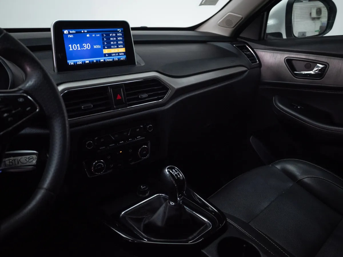 DFSK Suv 560 1.8 Comfort Mt año 2024