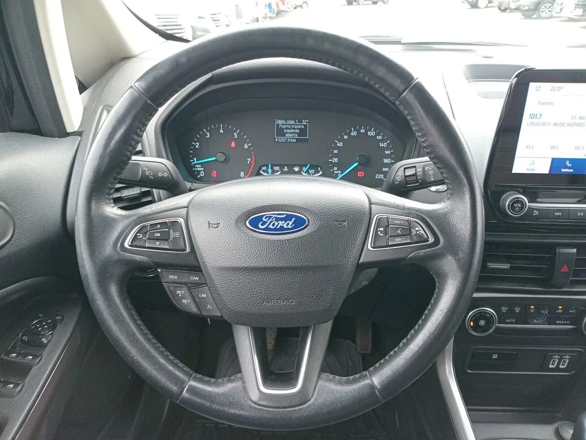 Ford Ecosport 1.5 Titanium 4x2 Mt 5p año 2022