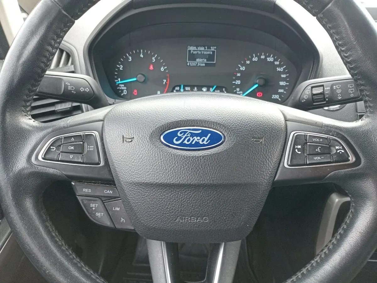 Ford Ecosport 1.5 Titanium 4x2 Mt 5p año 2022