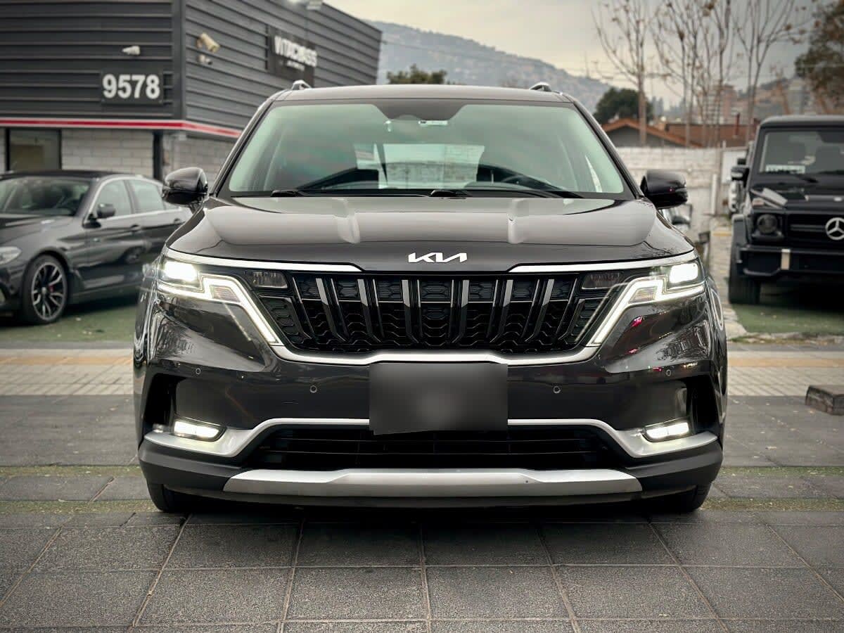 Kia Carnival Ex año 2022