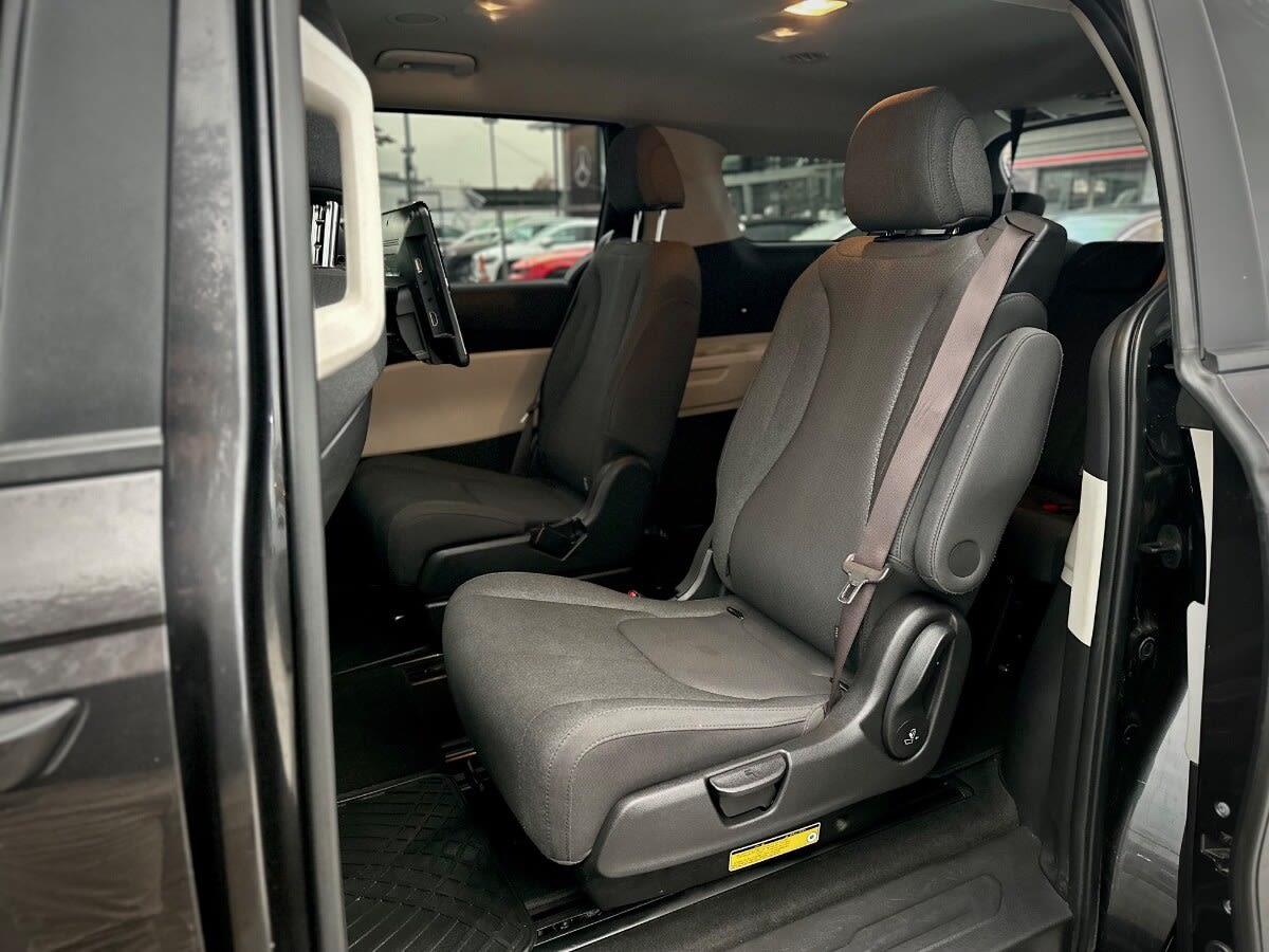 Kia Carnival Ex año 2022