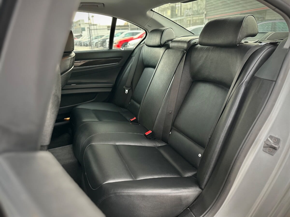 BMW 740 I año 2012