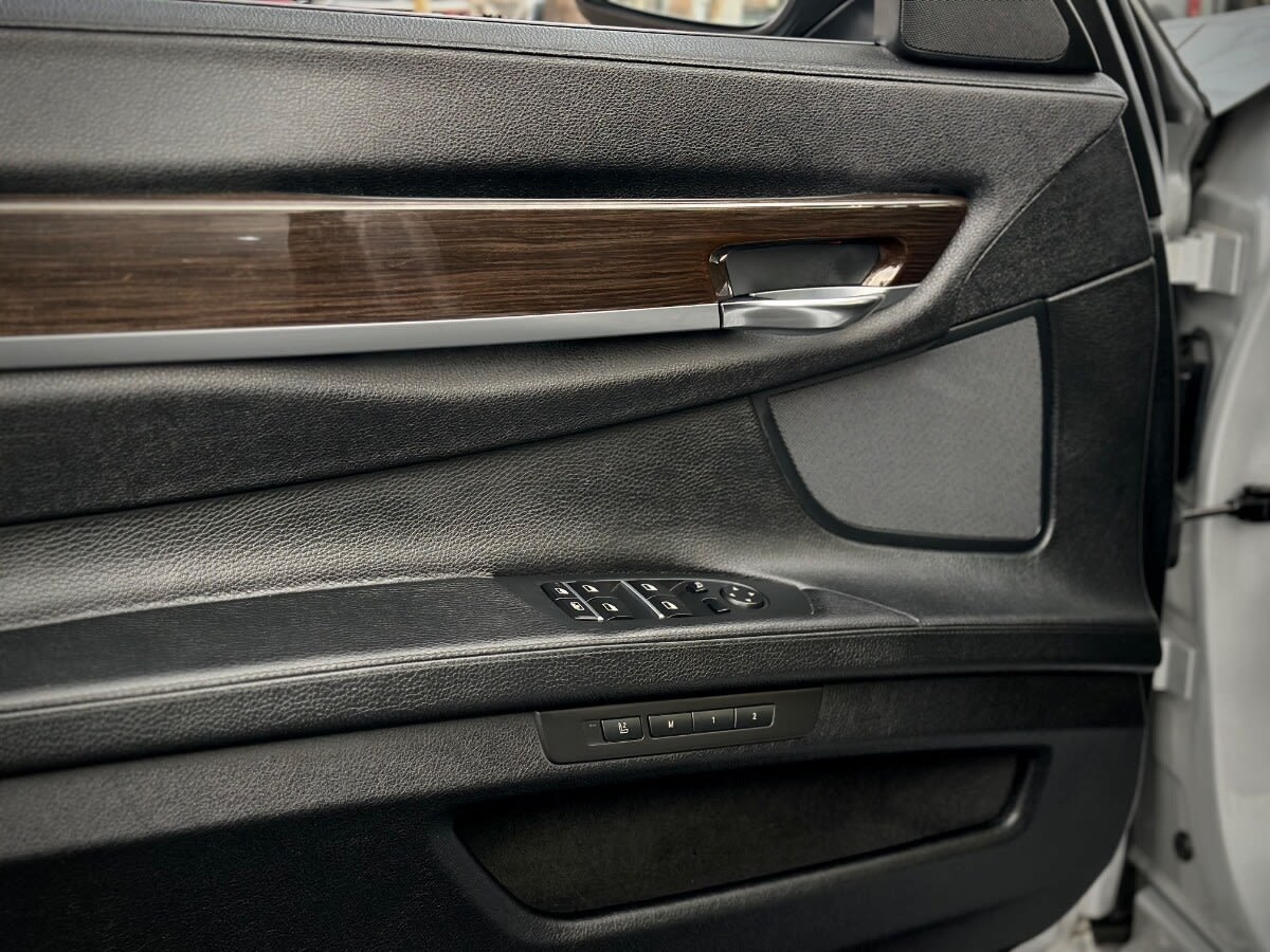 BMW 740 I año 2012