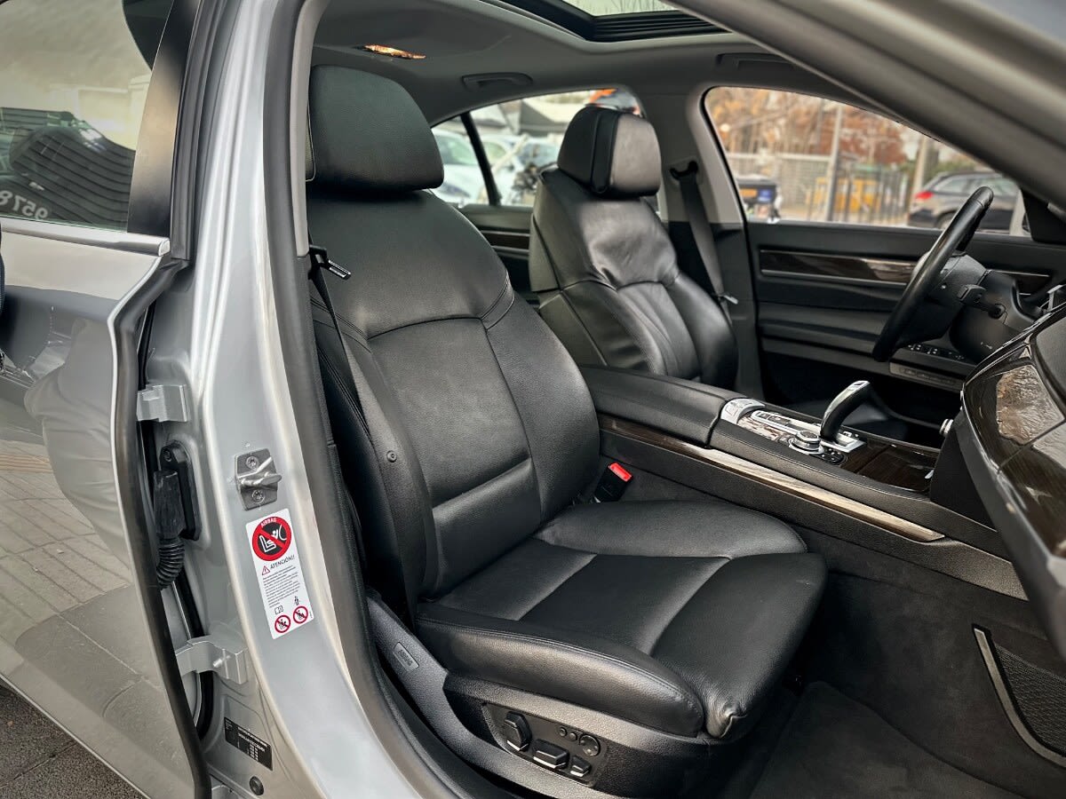 BMW 740 I año 2012