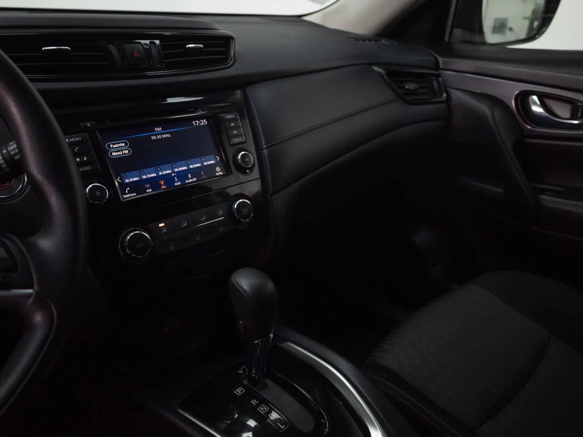 Nissan X-Trail X-Trail 2.5 Sense At año 2023