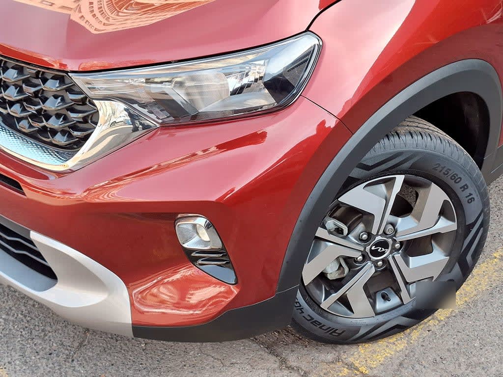 Kia Sonet Ex 1.5l 6mt Acc Plus año 2023