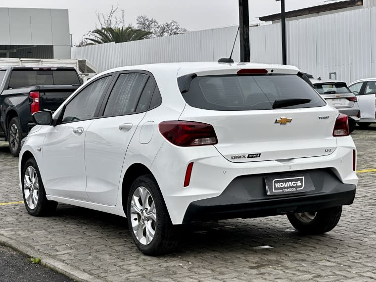 Chevrolet Onix Hb 1.0t Ltz Mt año 2025