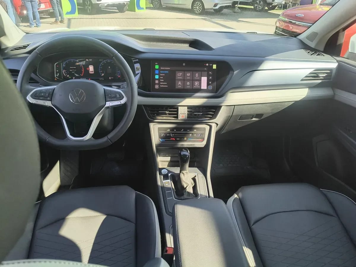 Volkswagen Taos 1.4 Tsi Comfortline 4x2 At 5p año 2026