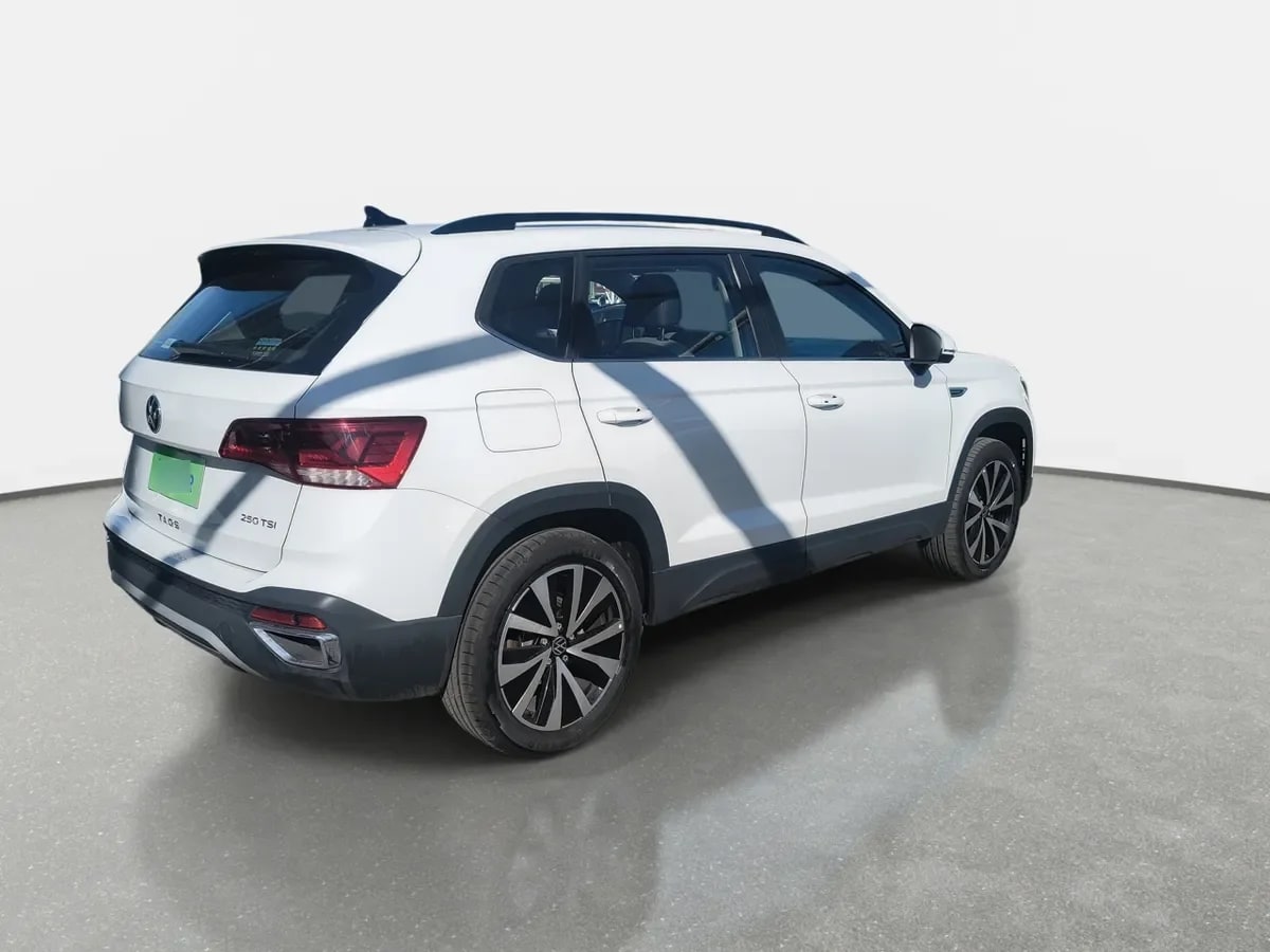 Volkswagen Taos 1.4 Tsi Comfortline 4x2 At 5p año 2026