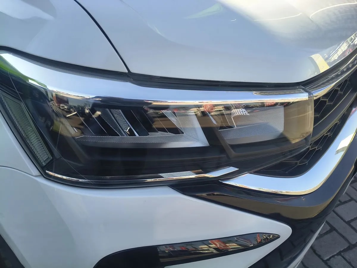 Volkswagen Taos 1.4 Tsi Comfortline 4x2 At 5p año 2026