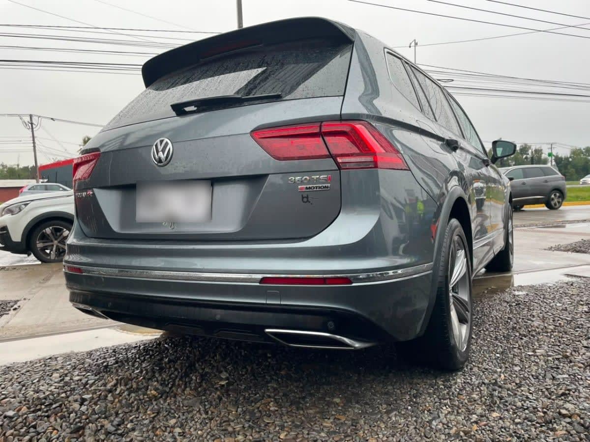 Volkswagen Tiguan R-Line 4x4 2.0 año 2022