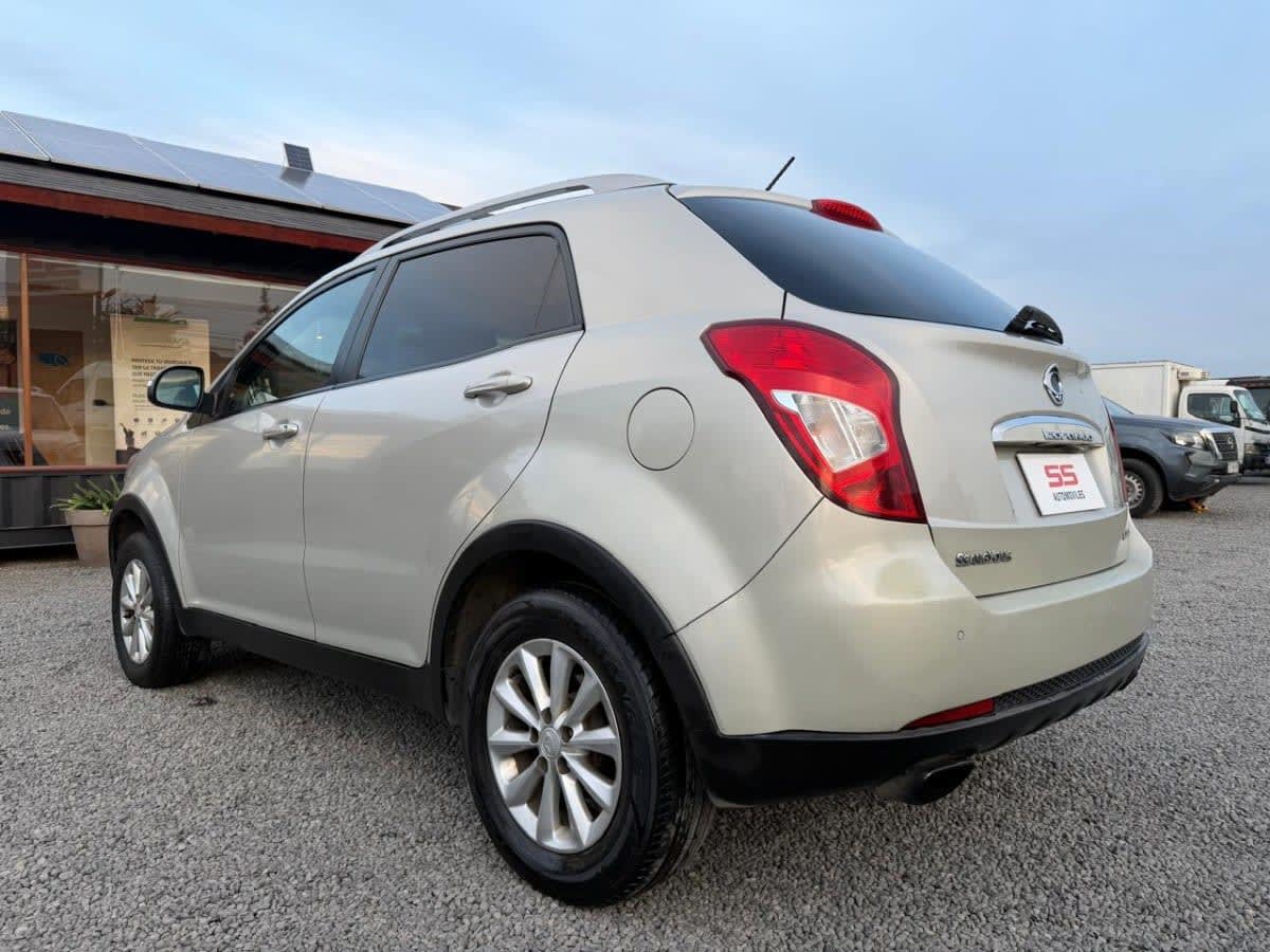 Ssangyong Korando Korando 2.0 Tdi At año 2014