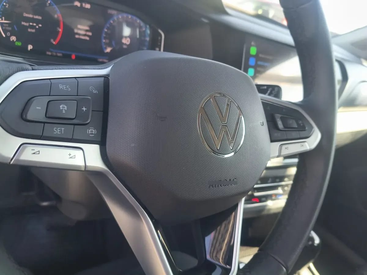 Volkswagen Taos 1.4 Tsi Comfortline 4x2 At 5p año 2026