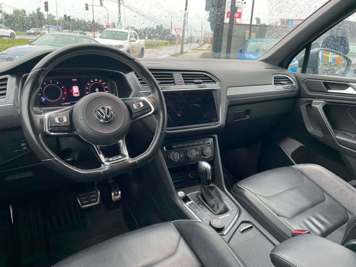 Volkswagen Tiguan R-Line 4x4 2.0 año 2022