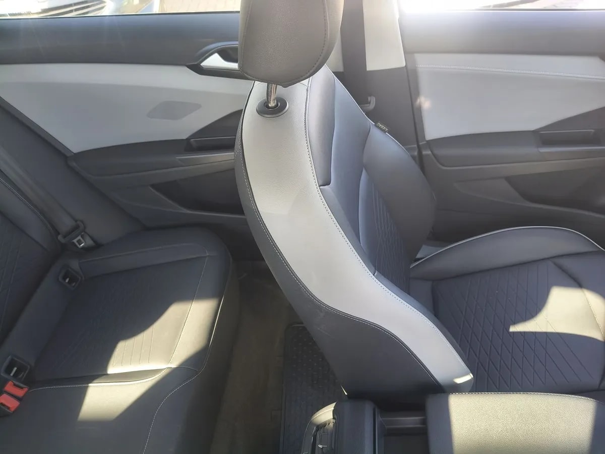 Volkswagen Taos 1.4 Tsi Comfortline 4x2 At 5p año 2026