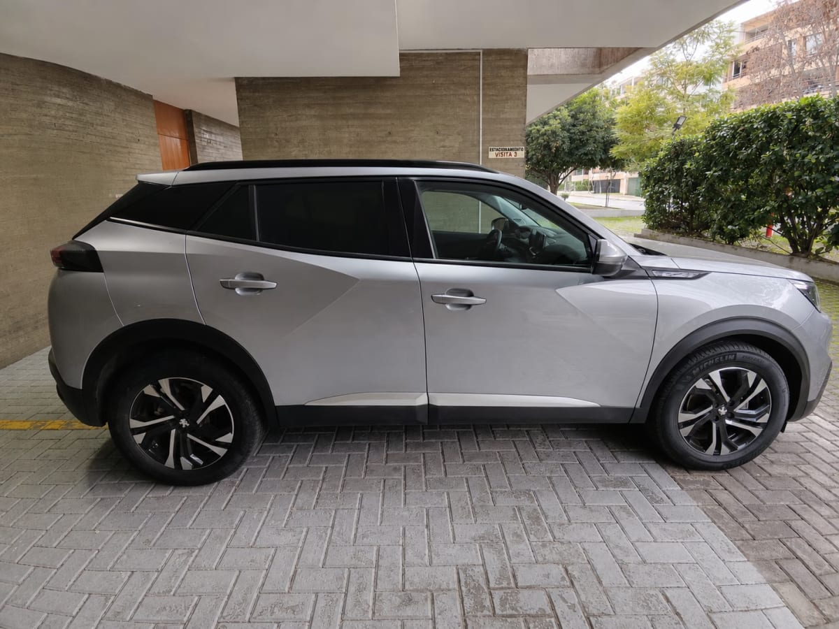 Peugeot 2008 Allure Puretech año 2021
