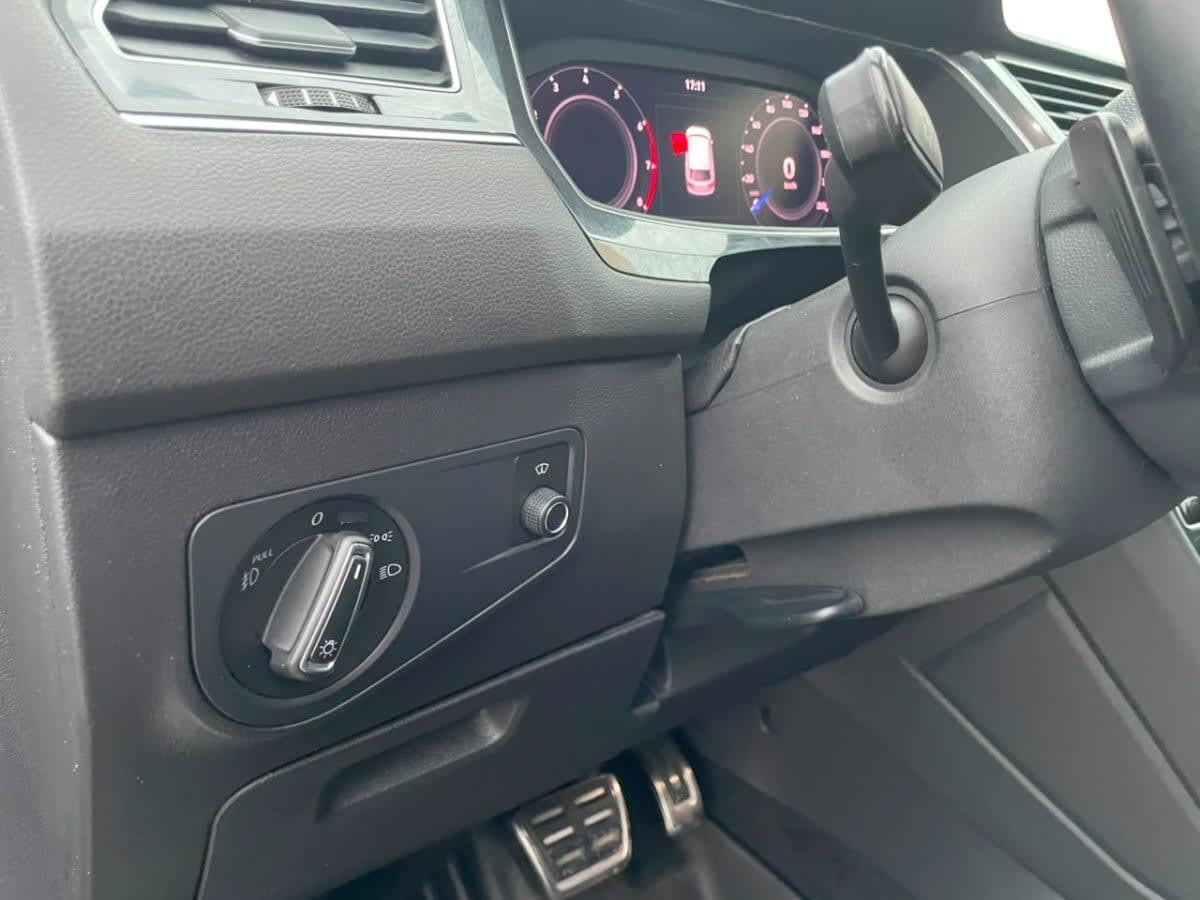 Volkswagen Tiguan R-Line 4x4 2.0 año 2022