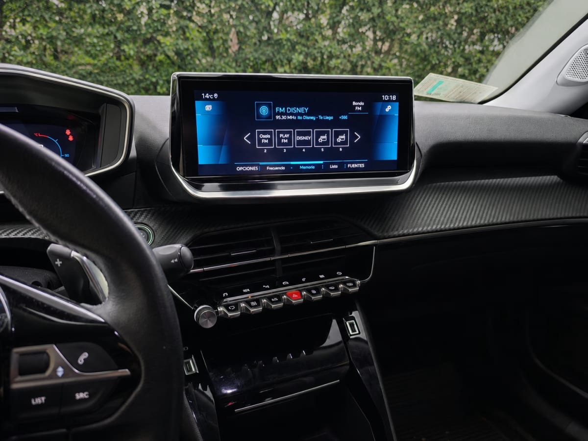 Peugeot 2008 Allure Puretech año 2021