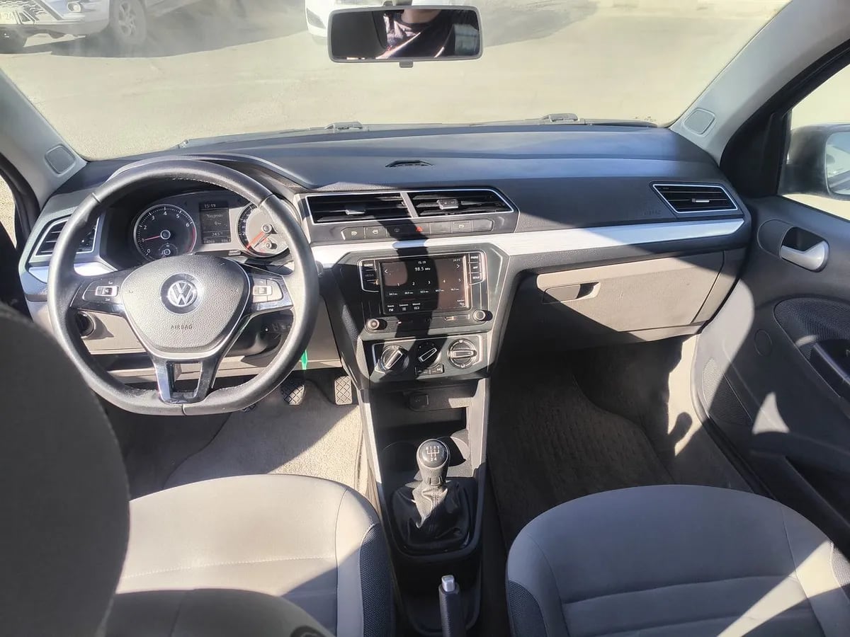Volkswagen Gol 1.6 Highline 4x2 Mt 5p año 2021
