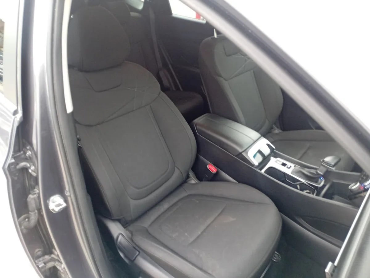 Hyundai Tucson 2.0 Nx4 Plus Fl Diesel 4wd At 5p año 2025