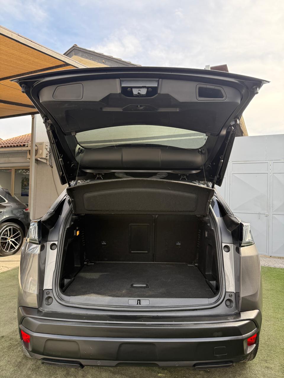 Peugeot 3008 1.6 Gt Line 4x2 Thp 165hp Eat6 5p. año 2017