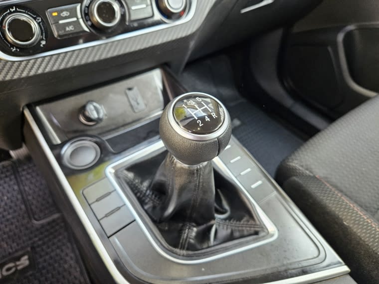 Dongfeng Joyear 1.6 Luxury Mt Sx5 año 2022