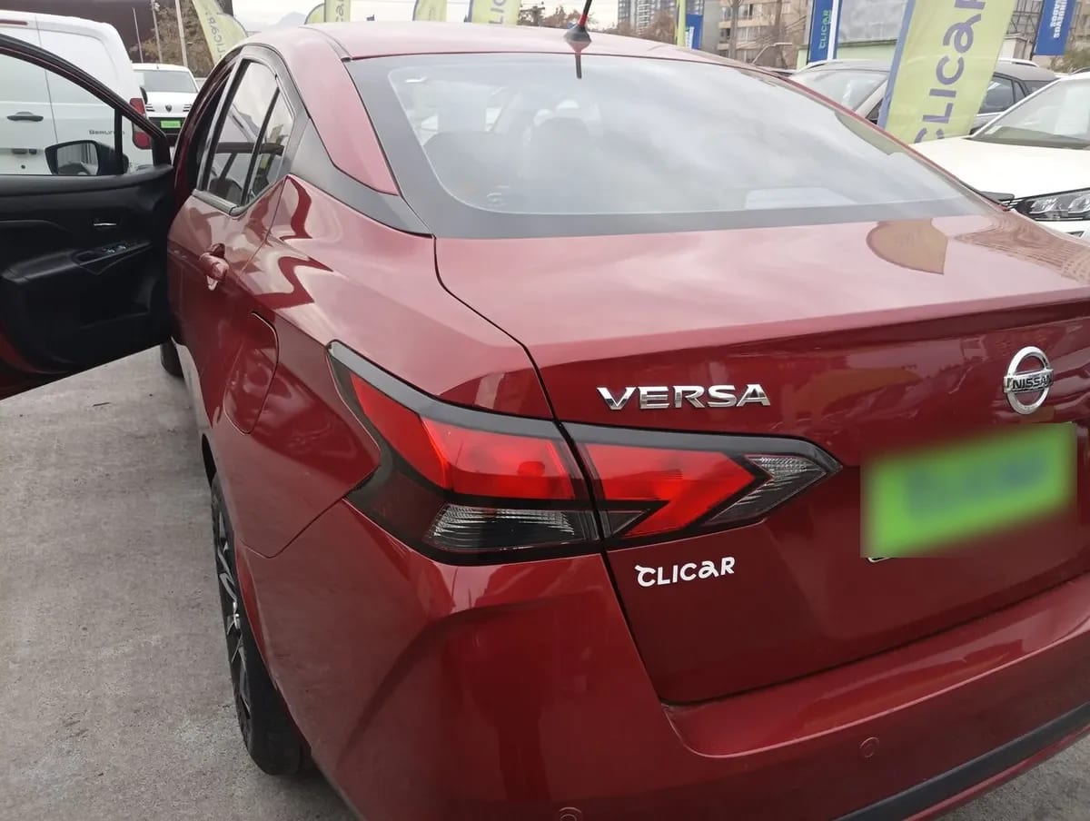 Nissan Versa 1.6 Sense 4x2 Radio Touch Mt 4p año 2023