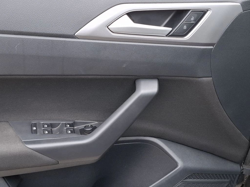 Volkswagen Nivus 1.0 Tsi Comfortline Mt año 2025