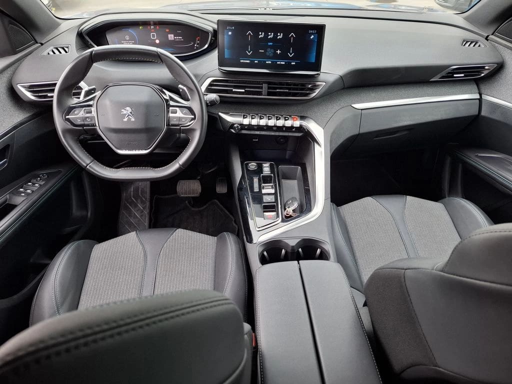 Peugeot 3008 1.6 Gt Hybrid4 E At Hibrido año 2025