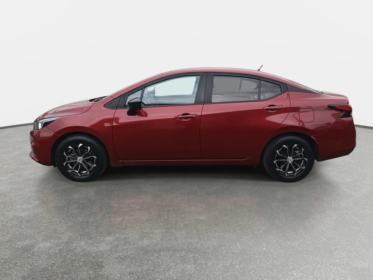 Nissan Versa 1.6 Sense 4x2 Radio Touch Mt 4p año 2023