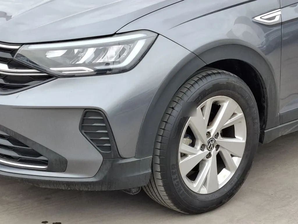 Volkswagen Nivus 1.0 Tsi Comfortline Mt año 2025