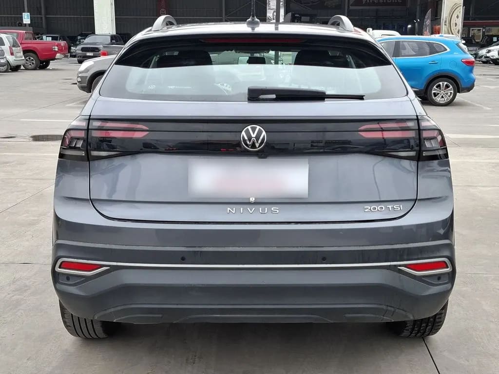 Volkswagen Nivus 1.0 Tsi Comfortline Mt año 2025