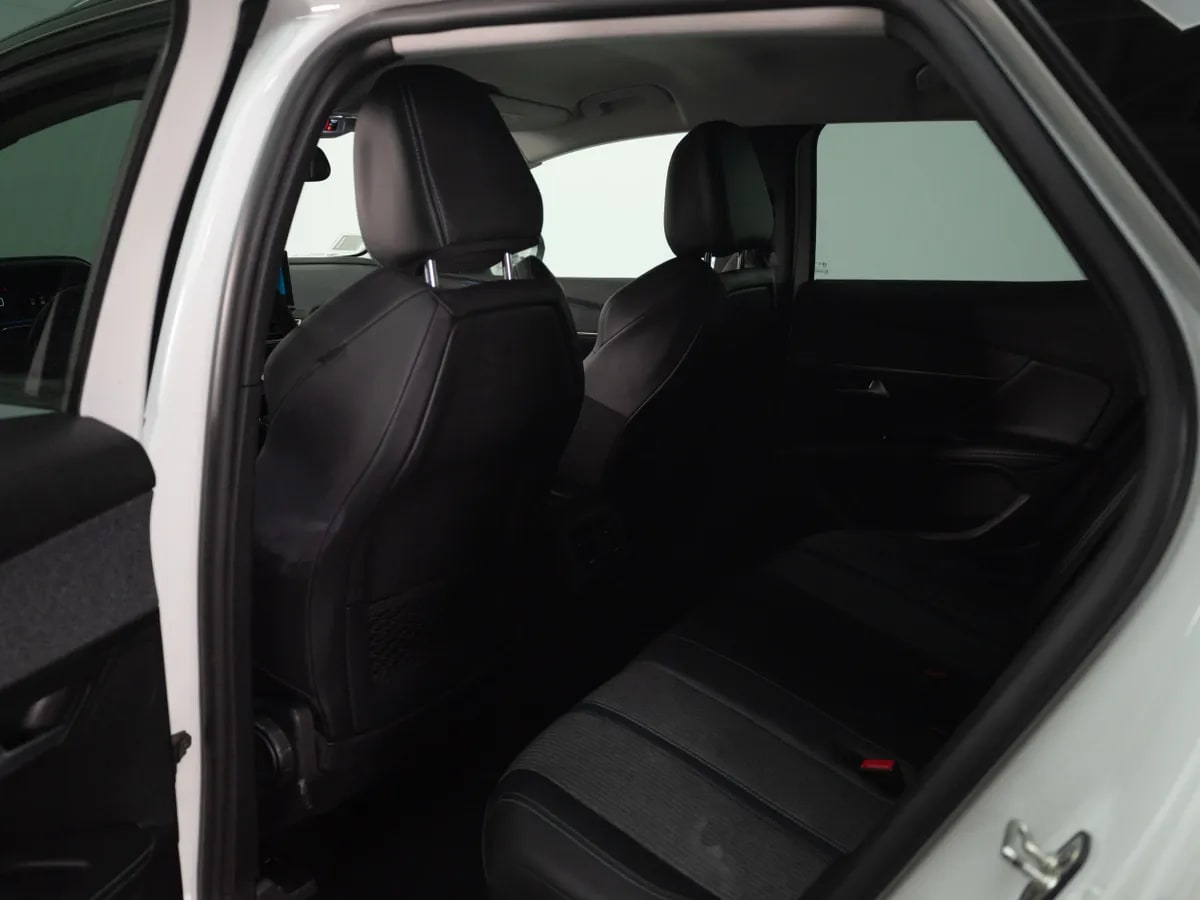 Peugeot 3008 3008 1.6 Allure Pack Thp 165 At año 2022