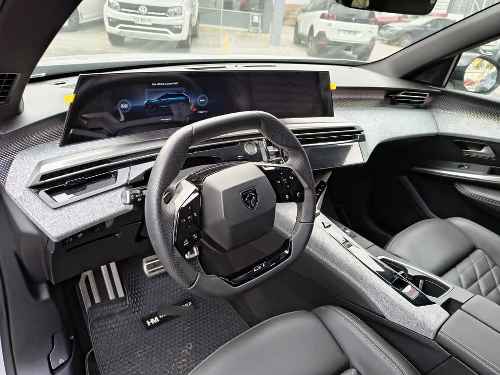Peugeot 5008 1.2 Gt Mhev 4x2 136 Edct At 5p año 2025