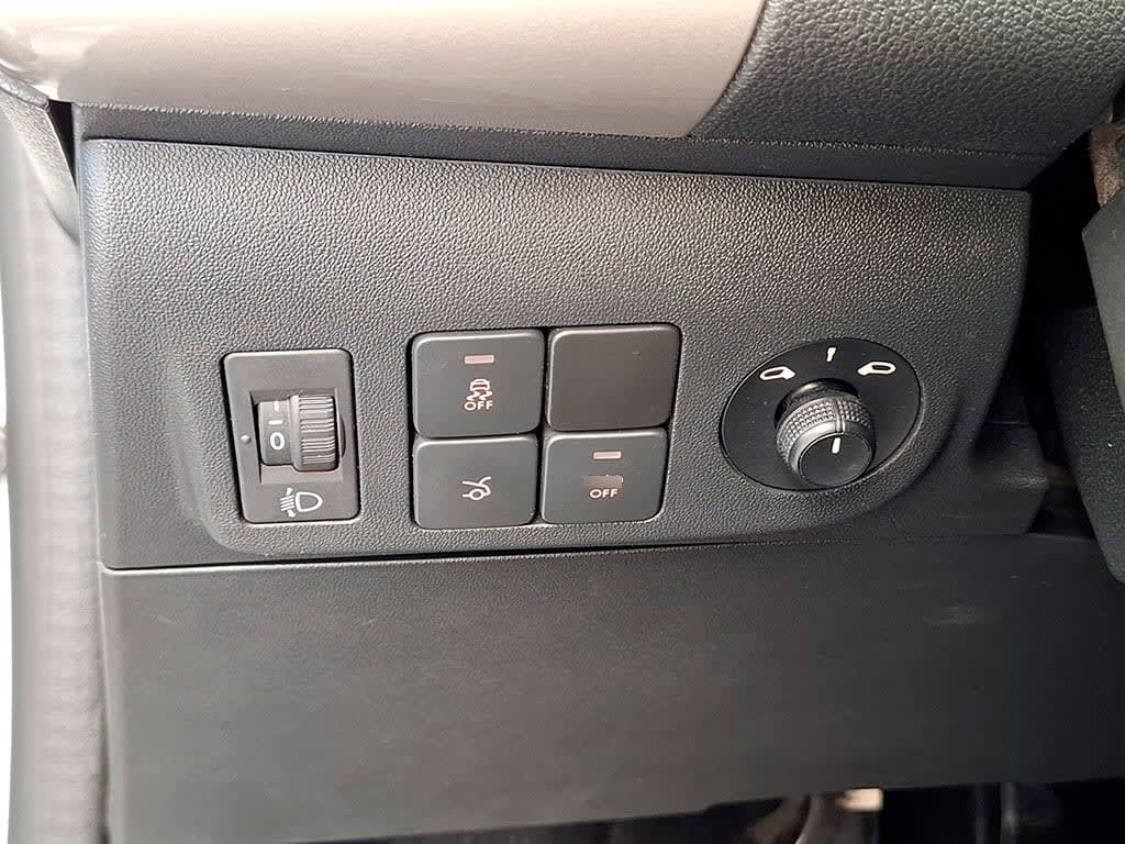 Citroen C-Elysee 1.5 Feel Pack año 2025