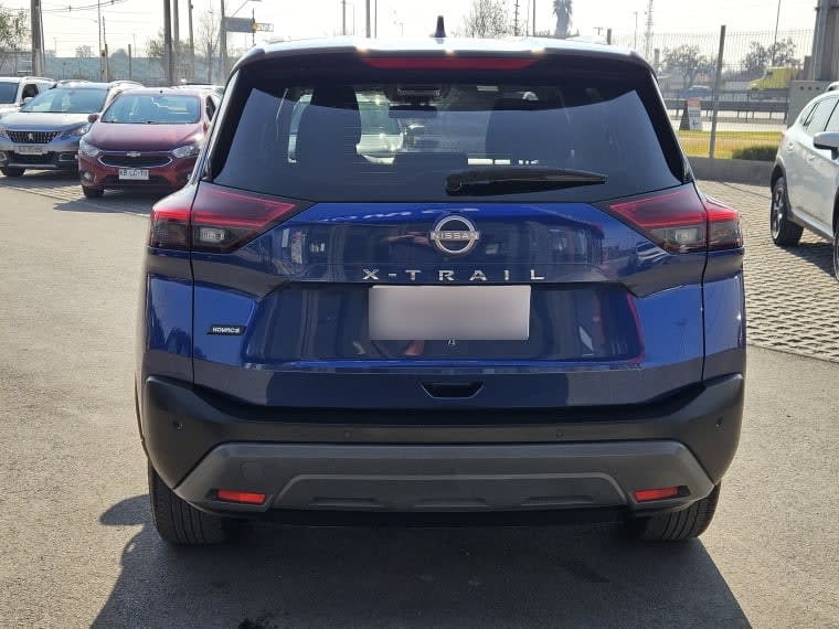 Nissan X-Trail 2.5 Sense 3row At año 2024