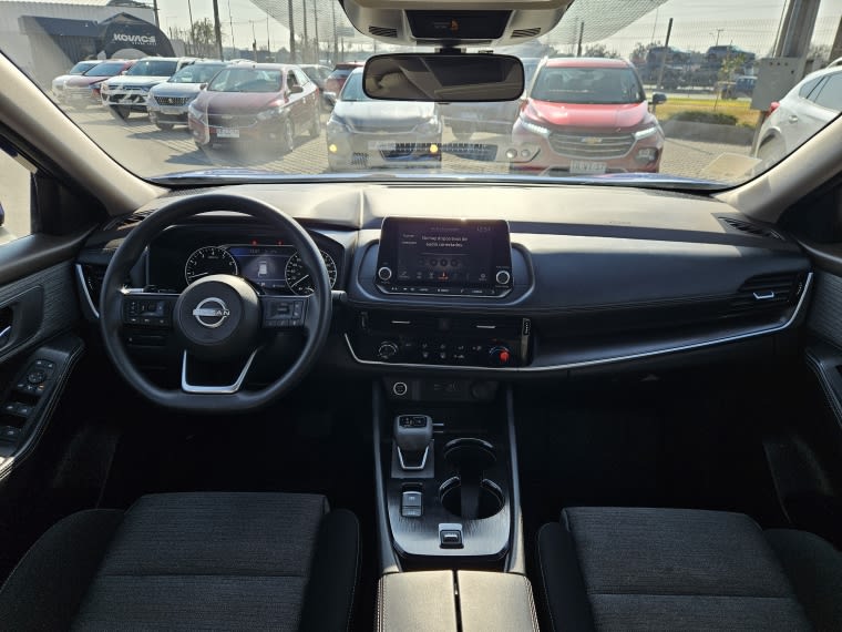 Nissan X-Trail 2.5 Sense 3row At año 2024