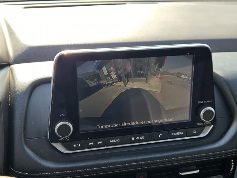 Nissan X-Trail 2.5 Sense 3row At año 2024