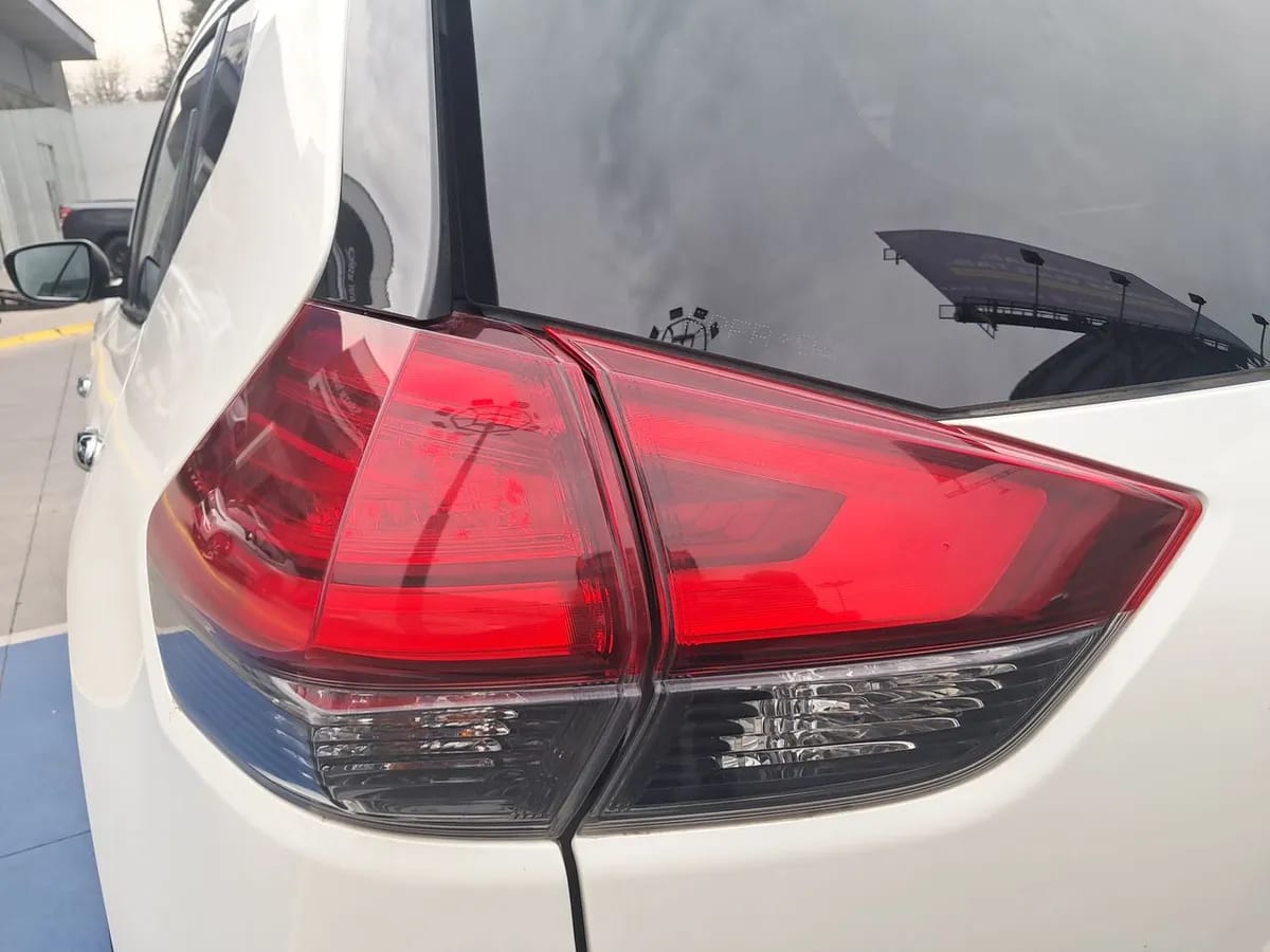 Nissan X-Trail 2.5 Advance Mc 4x2 Cvt At 5p año 2022
